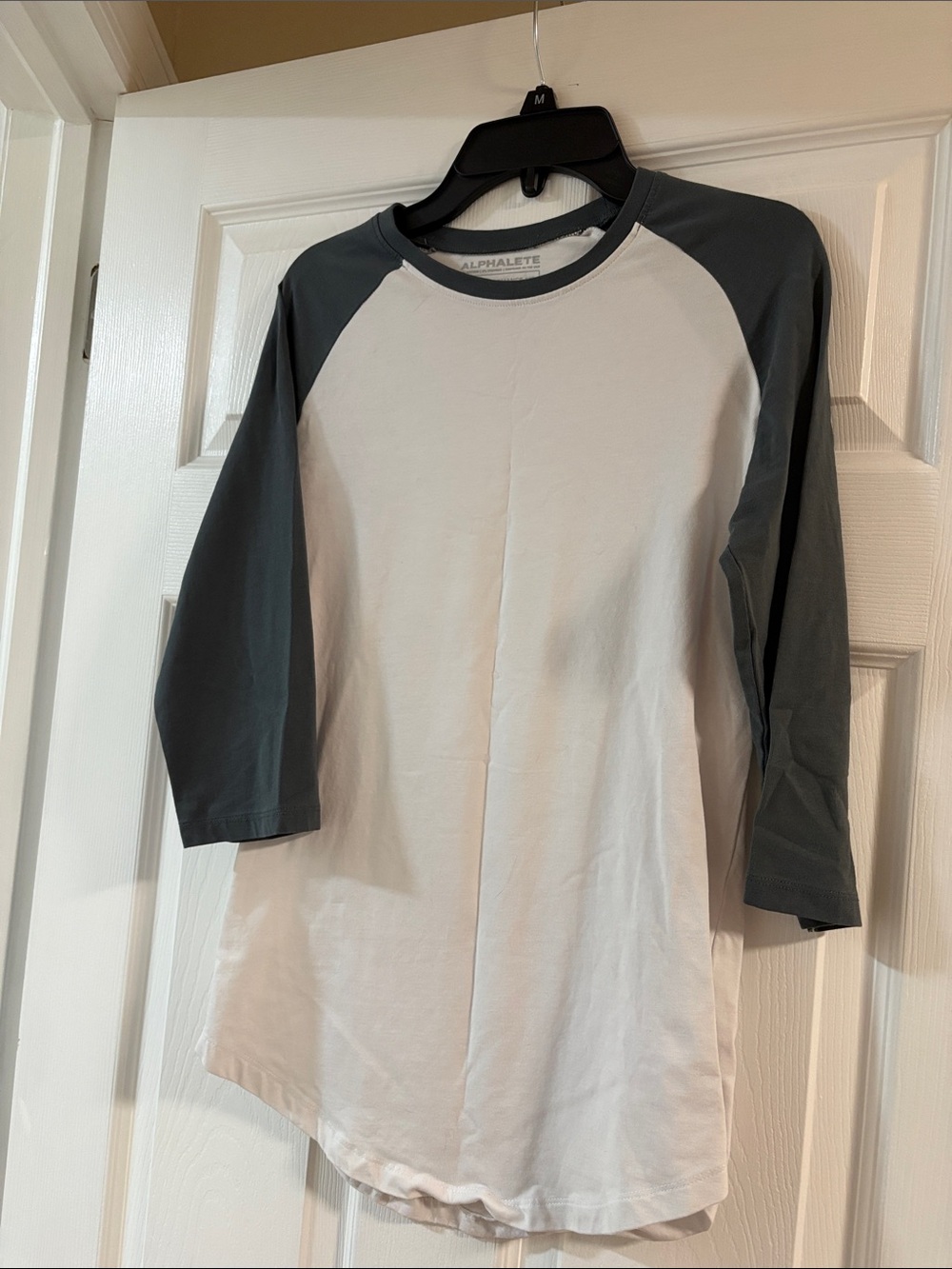 Alphalete Raglan Long Sleeve Tee - White & Charcoal